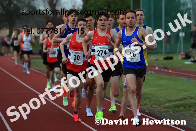 The 1500 metres, 2025 NEGP No. 1, Monkton Stadium, Jarrow. Photo: David T. Hewitson/Sports for All Pics